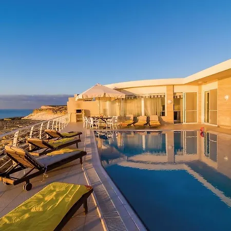 Villa Watersedge *