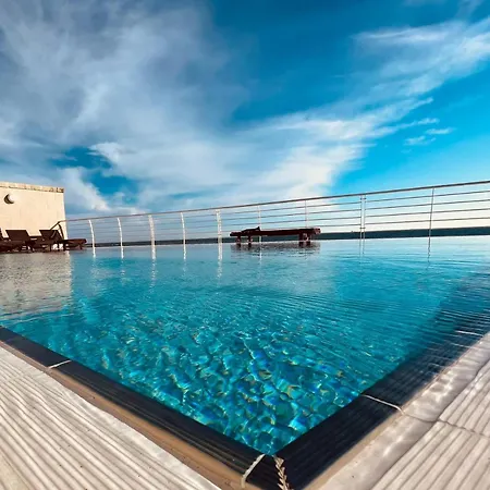 Watersedge Villa